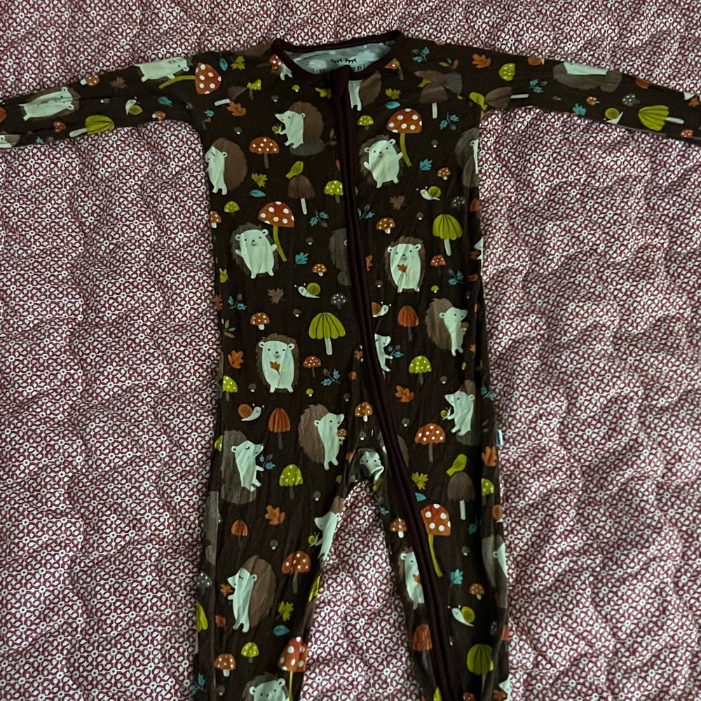 Girls 12-18 month outfits/sleepers (part 2)